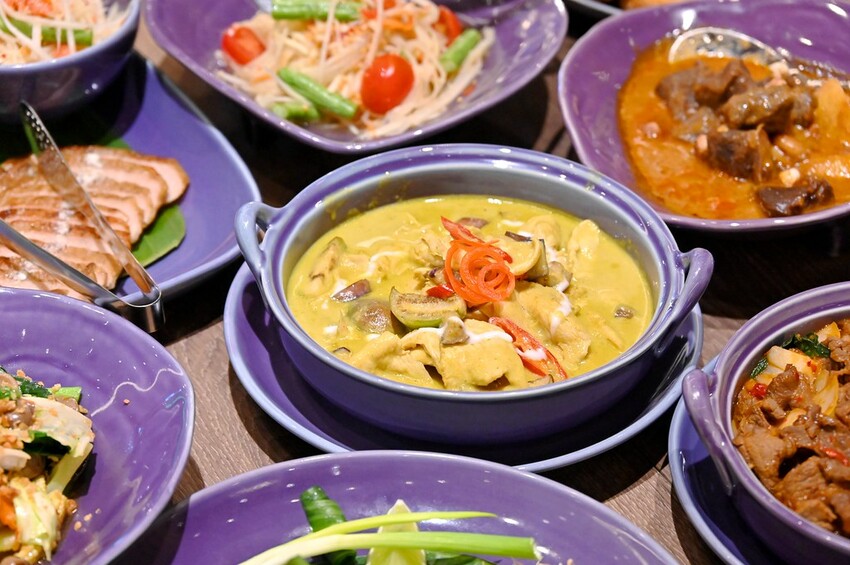 台中LaLaport新開幕大客滿 母親節限定套餐12道菜超豐盛 來自泰國正宗泰式料理/NARA Thai Cuisine泰式料理