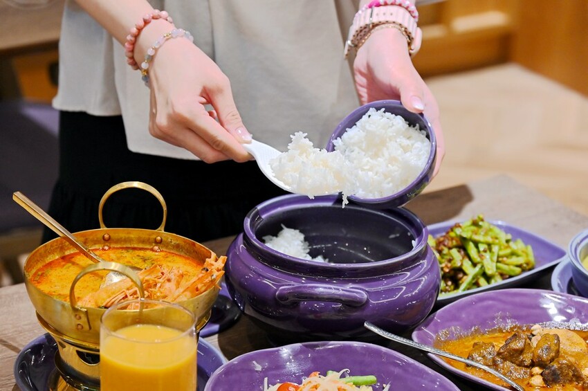 台中LaLaport新開幕大客滿 母親節限定套餐12道菜超豐盛 來自泰國正宗泰式料理/NARA Thai Cuisine泰式料理