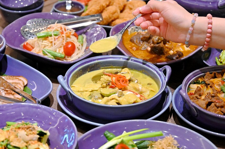 台中LaLaport新開幕大客滿 母親節限定套餐12道菜超豐盛 來自泰國正宗泰式料理/NARA Thai Cuisine泰式料理