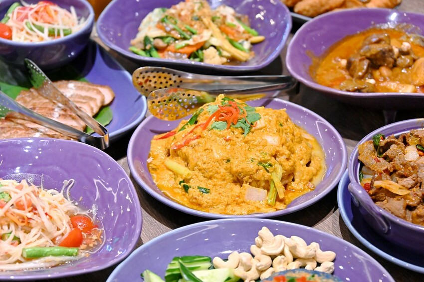 台中LaLaport新開幕大客滿 母親節限定套餐12道菜超豐盛 來自泰國正宗泰式料理/NARA Thai Cuisine泰式料理