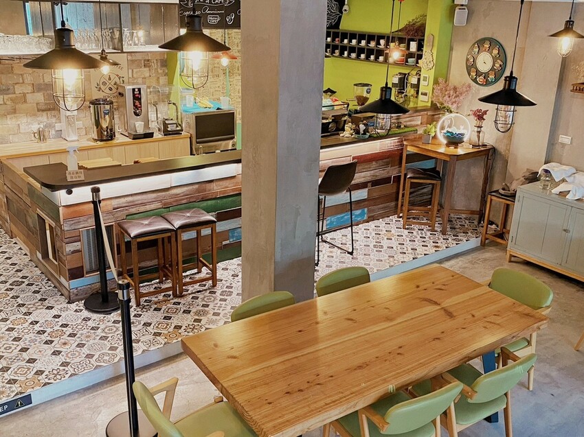 錯過笑ㄟ咖啡,Poseidon Cafe海神咖啡屋也有很棒的海景景觀座位區,蘇澳情人灣!