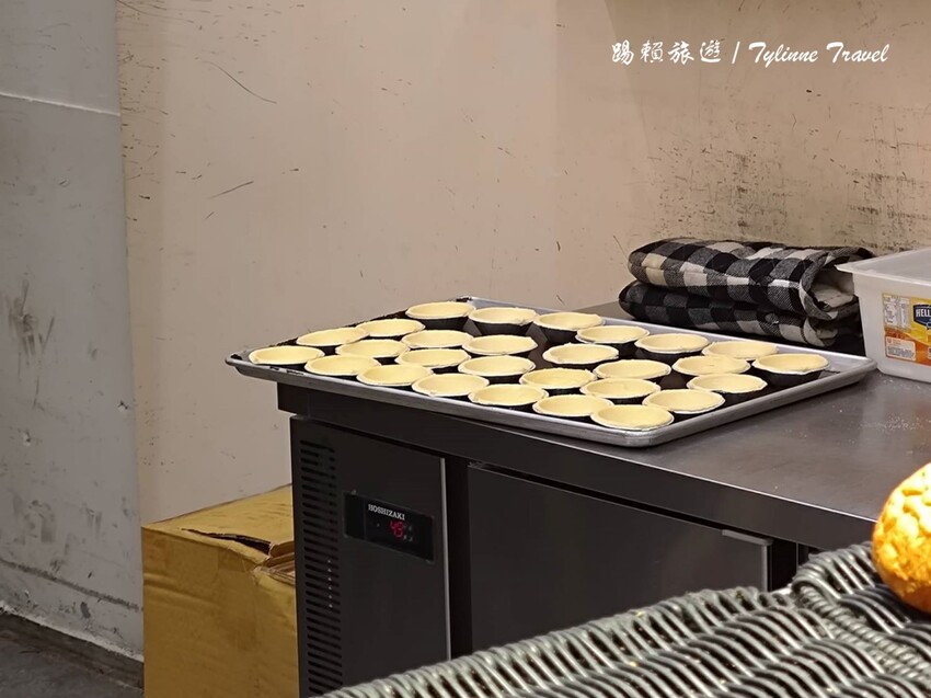 不用飛香港！公館超酥脆「菠蘿麵包 ぼろパン」排到爆，連周杰倫都愛。