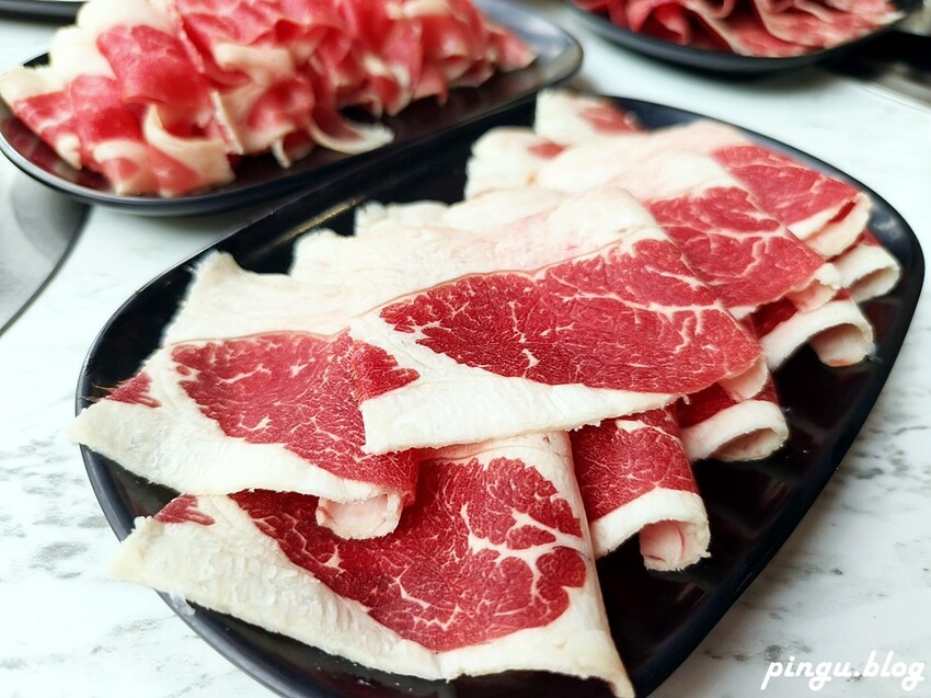 台中市南屯區羽葉麻辣火鍋-台中都會館｜火鍋加自助百匯吃到飽 和牛/哈根達斯無限供應