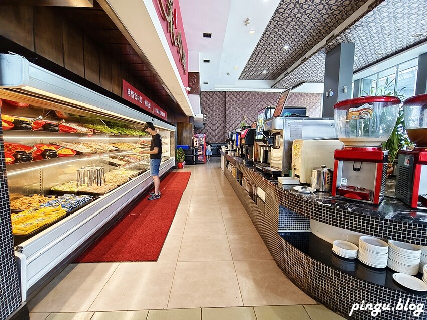 台中市南屯區羽葉麻辣火鍋-台中都會館｜火鍋加自助百匯吃到飽 和牛/哈根達斯無限供應