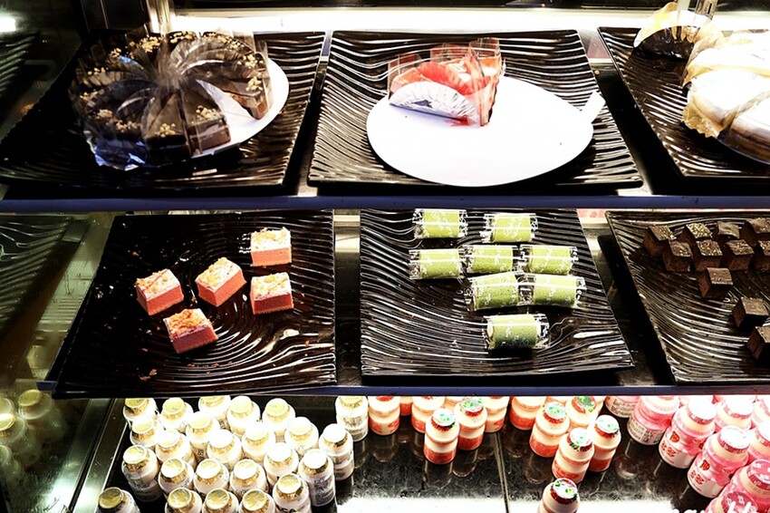 台中市南屯區羽葉麻辣火鍋-台中都會館｜火鍋加自助百匯吃到飽 和牛/哈根達斯無限供應