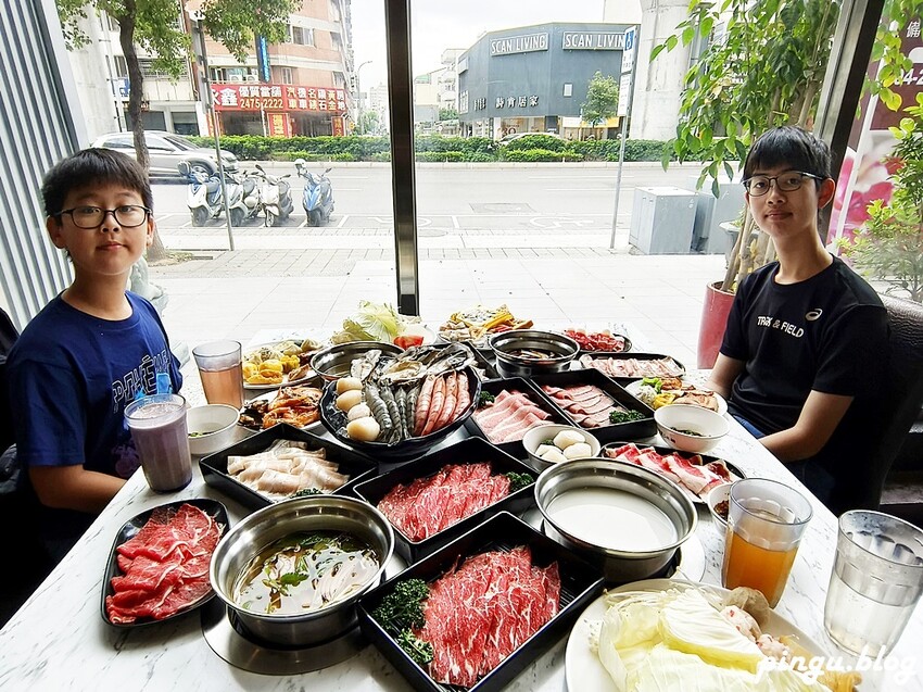 台中市南屯區羽葉麻辣火鍋-台中都會館｜火鍋加自助百匯吃到飽 和牛/哈根達斯無限供應