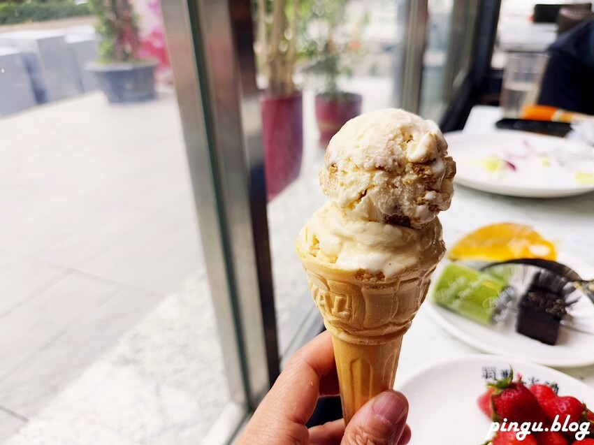 台中市南屯區羽葉麻辣火鍋-台中都會館｜火鍋加自助百匯吃到飽 和牛/哈根達斯無限供應