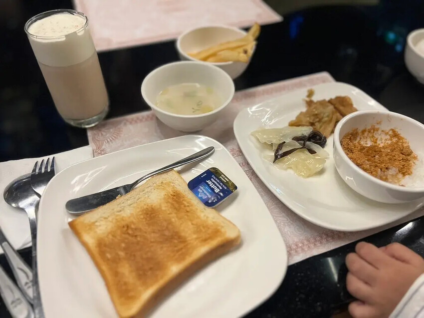 [ 桃園住宿 ] i hotel電競時租旅館| 近桃園機場捷