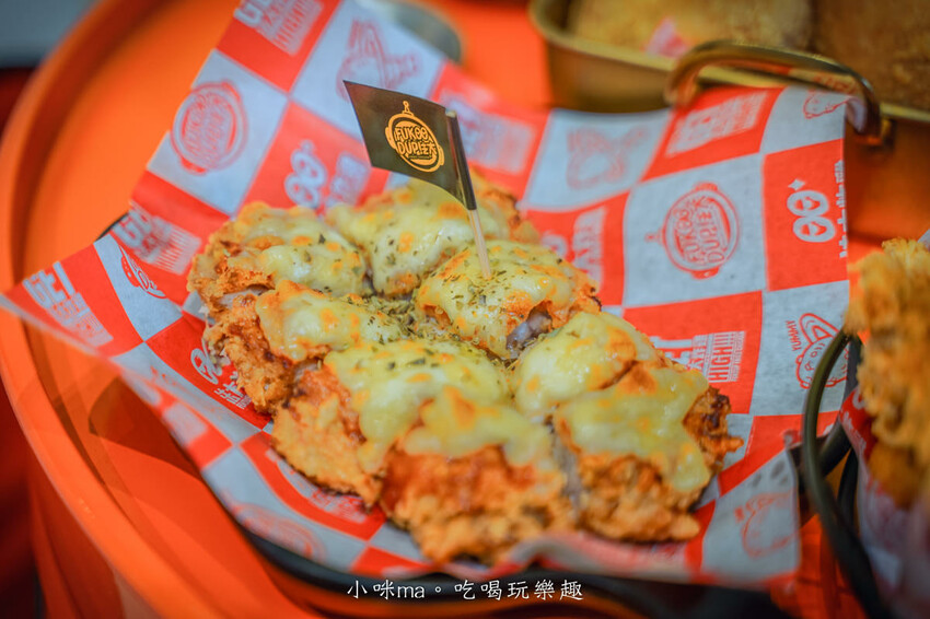 法大炸雞 板橋華江店｜台中超夯炸雞入駐板橋啦！超juicy滋味一口就難忘，多樣化的炸物點心也超強的，板橋美食/板橋宵夜推薦