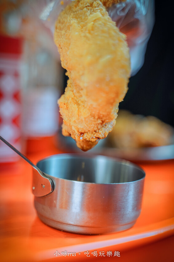 法大炸雞 板橋華江店｜台中超夯炸雞入駐板橋啦！超juicy滋味一口就難忘，多樣化的炸物點心也超強的，板橋美食/板橋宵夜推薦