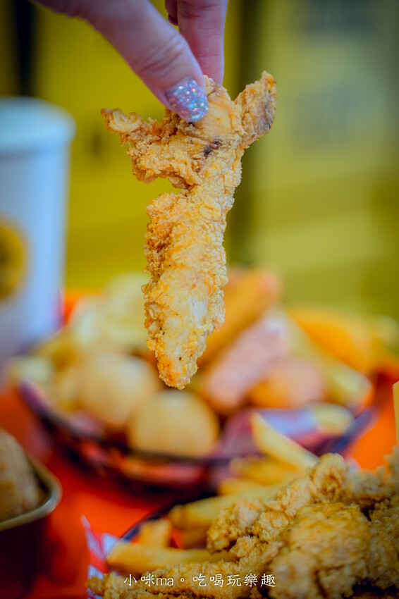 法大炸雞 板橋華江店｜台中超夯炸雞入駐板橋啦！超juicy滋味一口就難忘，多樣化的炸物點心也超強的，板橋美食/板橋宵夜推薦