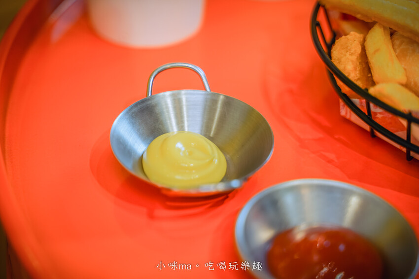 法大炸雞 板橋華江店｜台中超夯炸雞入駐板橋啦！超juicy滋味一口就難忘，多樣化的炸物點心也超強的，板橋美食/板橋宵夜推薦