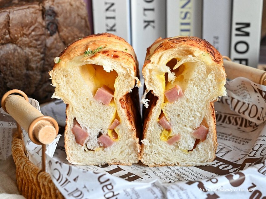小鳥吃吐司|北部超人氣麵包店再開分店,品項超多,價格平價,秒殺等級,晚來搶不到!