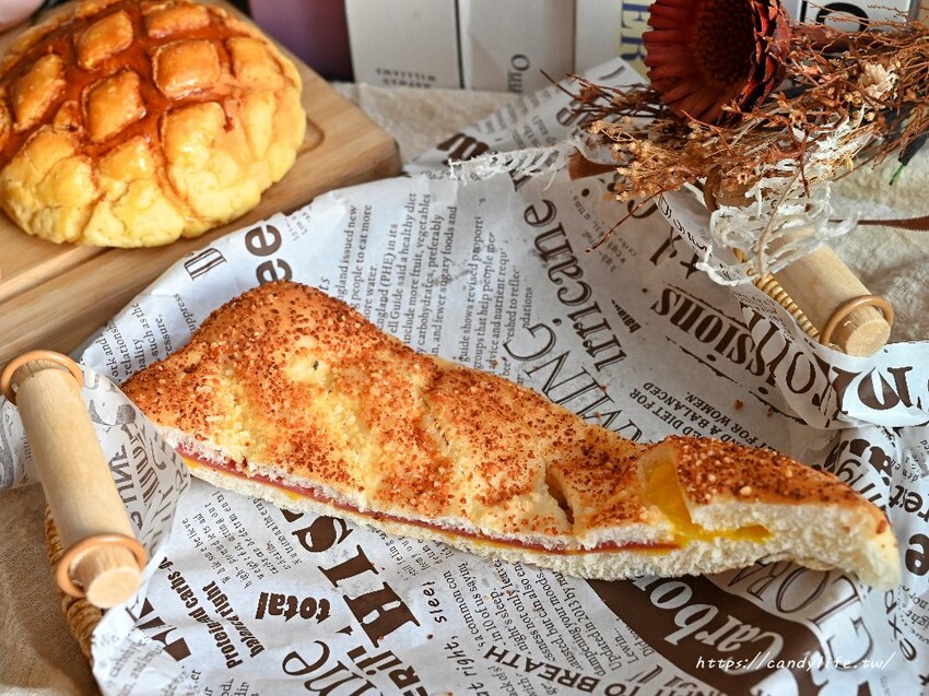 小鳥吃吐司|北部超人氣麵包店再開分店,品項超多,價格平價,秒殺等級,晚來搶不到!