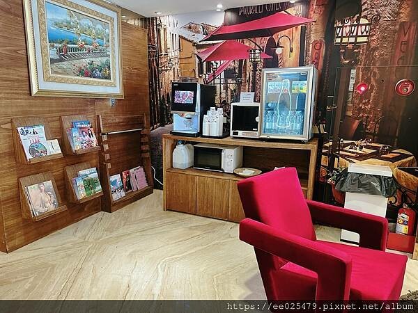 高雄住宿推薦 夏日輕旅行,就住捷運站附近的佑煦行旅吧～