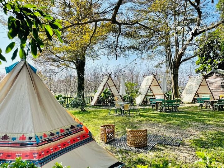 大地綠與三角帳蓬的田園風格，融合客家與現代的老宅咖啡館，一起來耍廢～Hakkafe’哈嘠廢 @魚兒 x 牽手明太子的「視」界旅行