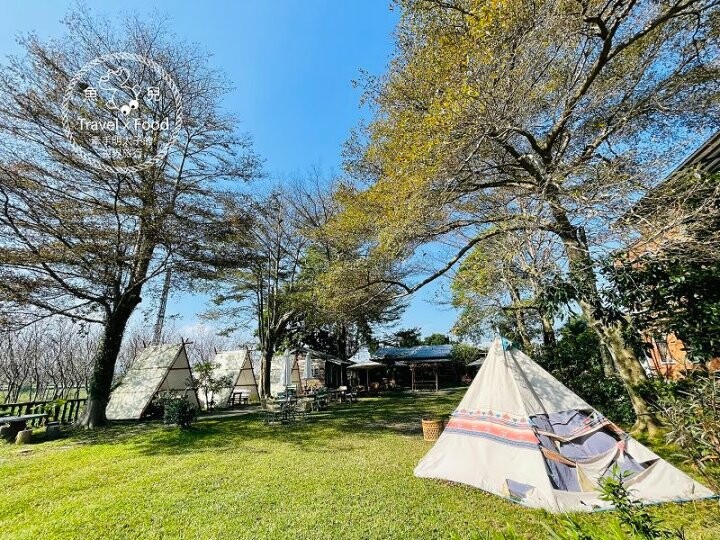 大地綠與三角帳蓬的田園風格，融合客家與現代的老宅咖啡館，一起來耍廢～Hakkafe’哈嘠廢 @魚兒 x 牽手明太子的「視」界旅行