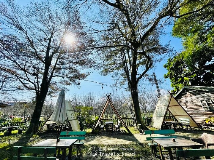 大地綠與三角帳蓬的田園風格，融合客家與現代的老宅咖啡館，一起來耍廢～Hakkafe’哈嘠廢 @魚兒 x 牽手明太子的「視」界旅行