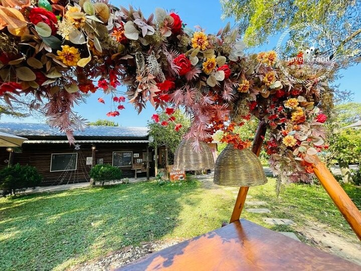 大地綠與三角帳蓬的田園風格，融合客家與現代的老宅咖啡館，一起來耍廢～Hakkafe’哈嘠廢 @魚兒 x 牽手明太子的「視」界旅行