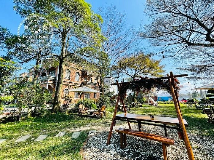 大地綠與三角帳蓬的田園風格，融合客家與現代的老宅咖啡館，一起來耍廢～Hakkafe’哈嘠廢 @魚兒 x 牽手明太子的「視」界旅行
