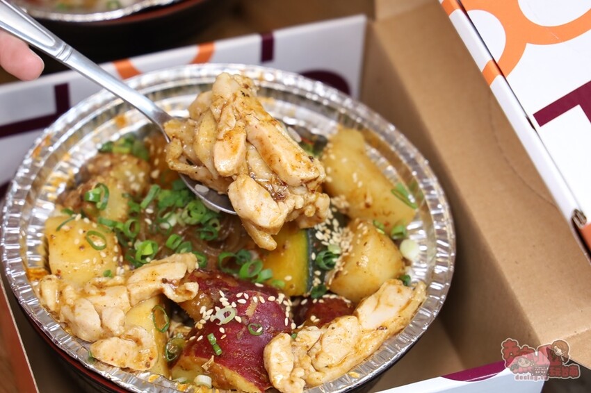 【台南美食】瓜麻吉Gua Maji 古溜凍飲綠蓋茶！台南少見一人份麻辣干鍋，外帶型態的港式複合式店家，飲料凍飲系列也很推~ - 熱血玩台南。跳躍新世界