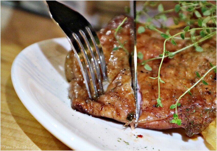 IMG_2176.JPG IMG_2176.JPG