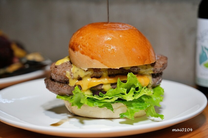 新北市板橋區板橋美食|橙子美式炭烤餐廳~板橋美式炭烤餐廳也是餐酒館,價格平實、餐點份量十足又美味