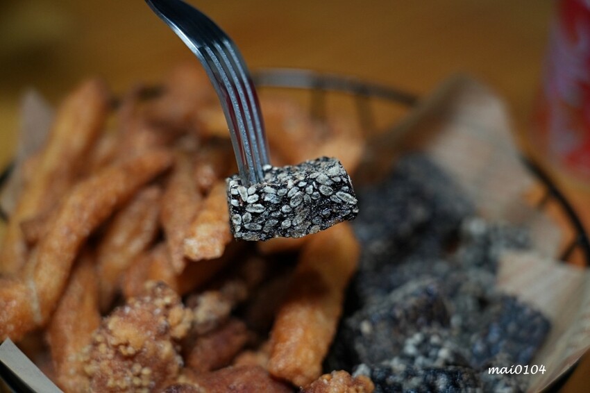 新北市板橋區板橋美食|橙子美式炭烤餐廳~板橋美式炭烤餐廳也是餐酒館,價格平實、餐點份量十足又美味