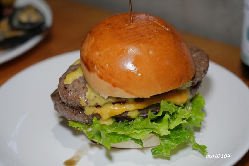 新北市板橋區板橋美食|橙子美式炭烤餐廳~板橋美式炭烤餐廳也是餐酒館,價格平實、餐點份量十足又美味