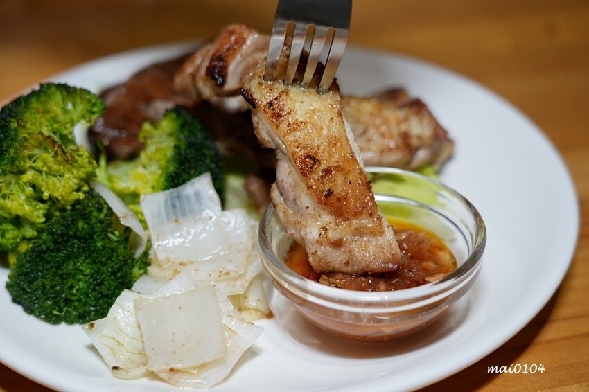 新北市板橋區板橋美食|橙子美式炭烤餐廳~板橋美式炭烤餐廳也是餐酒館,價格平實、餐點份量十足又美味