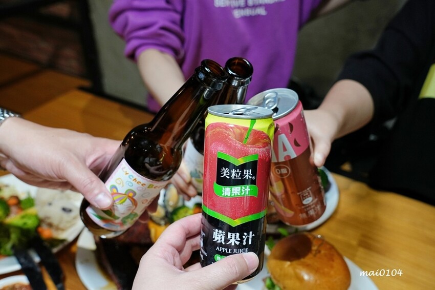 新北市板橋區板橋美食|橙子美式炭烤餐廳~板橋美式炭烤餐廳也是餐酒館,價格平實、餐點份量十足又美味