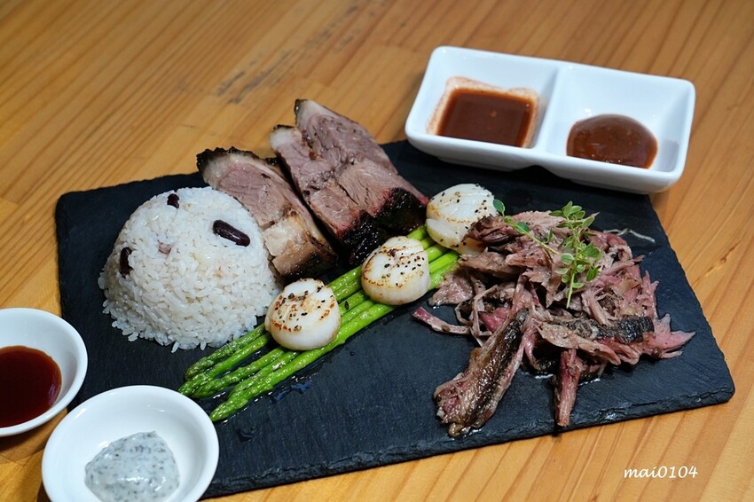 新北市板橋區板橋美食|橙子美式炭烤餐廳~板橋美式炭烤餐廳也是餐酒館,價格平實、餐點份量十足又美味