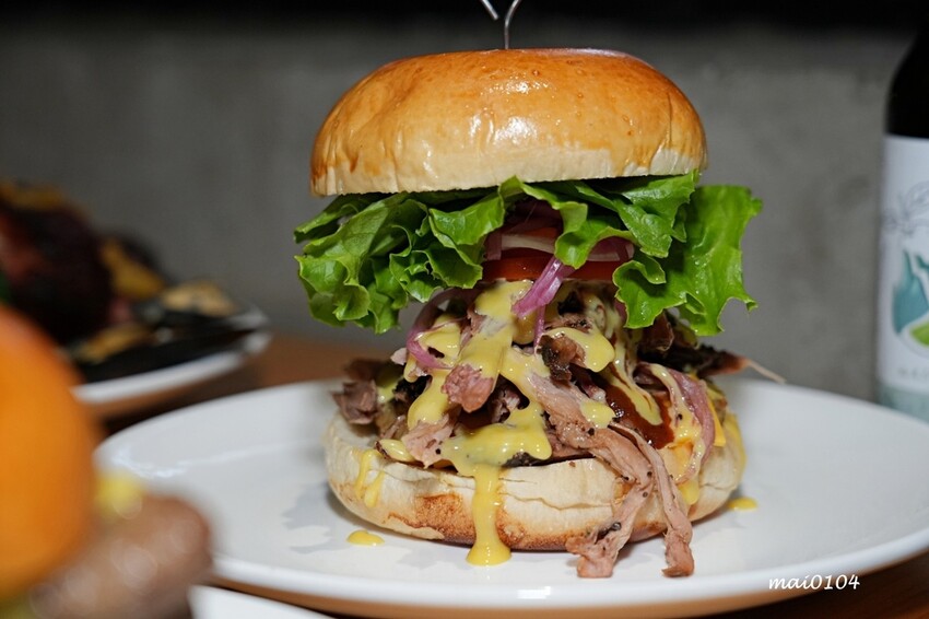新北市板橋區板橋美食|橙子美式炭烤餐廳~板橋美式炭烤餐廳也是餐酒館,價格平實、餐點份量十足又美味