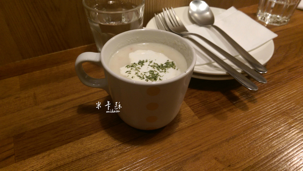 小義樓：【高雄/食﹡新興】久違的異國美味．小義樓