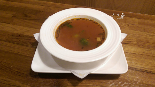 小義樓：【高雄/食﹡新興】久違的異國美味．小義樓