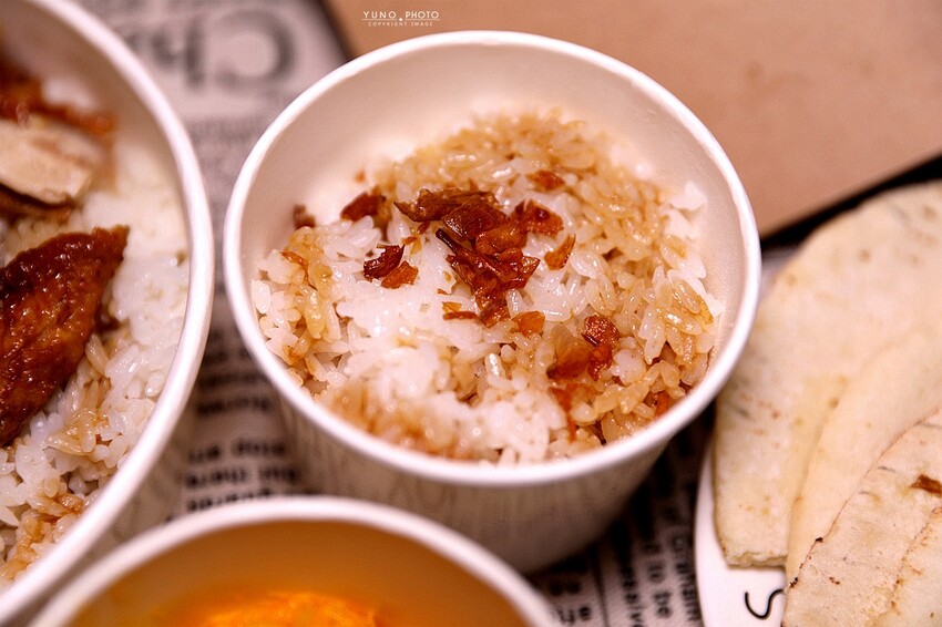 暗巷烤雞-復興總店 ｜每日限量現烤 沒預定根本買不到的奶油蒜香爆汁手扒雞！隱藏銷魂豬肋排也不能錯過。菜