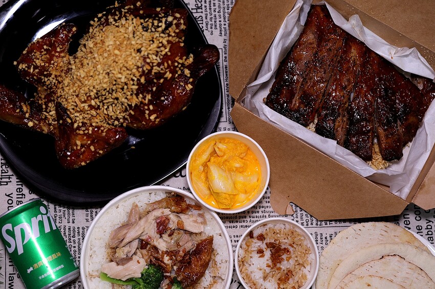 暗巷烤雞-復興總店 ｜每日限量現烤 沒預定根本買不到的奶油蒜香爆汁手扒雞！隱藏銷魂豬肋排也不能錯過。菜