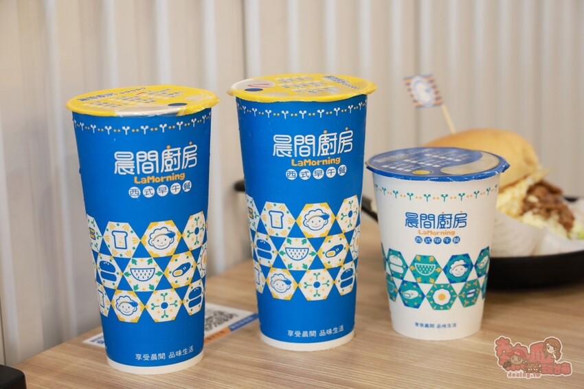 【台南美食】晨間廚房推出全新青花椒豬系列餐點，還有花磚杯和可愛吸管套等你來收藏~ - 熱血玩台南。跳躍新世界