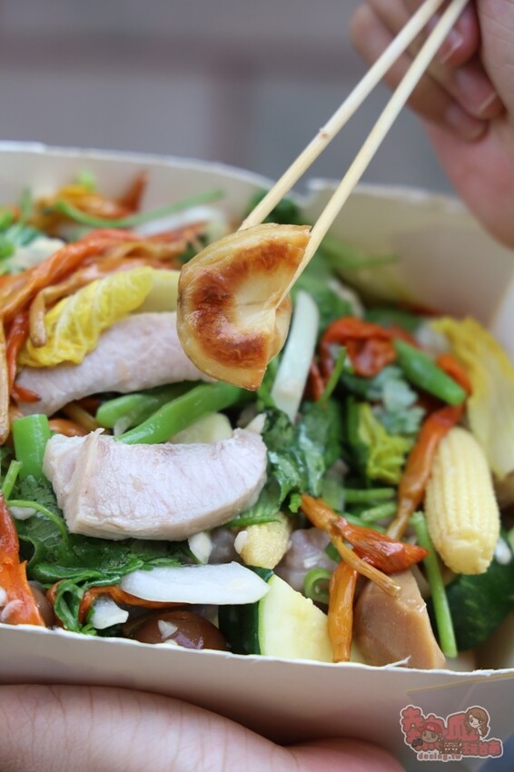 【台南美食】永香鹽水雞裕農店！台南口味最多的鹽水雞店，現在台南東區也能吃到，泰式口味鹽水雞超爆好吃的啦~ - 熱血玩台南。跳躍新世界