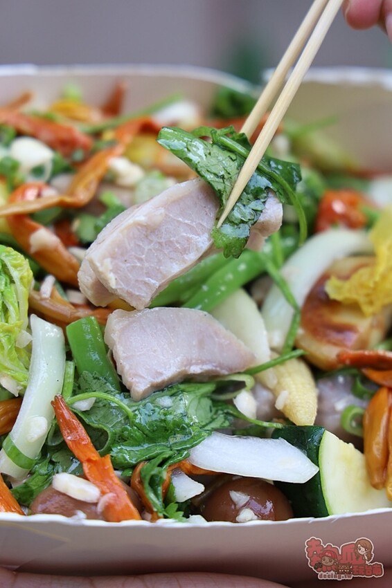 【台南美食】永香鹽水雞裕農店！台南口味最多的鹽水雞店，現在台南東區也能吃到，泰式口味鹽水雞超爆好吃的啦~ - 熱血玩台南。跳躍新世界