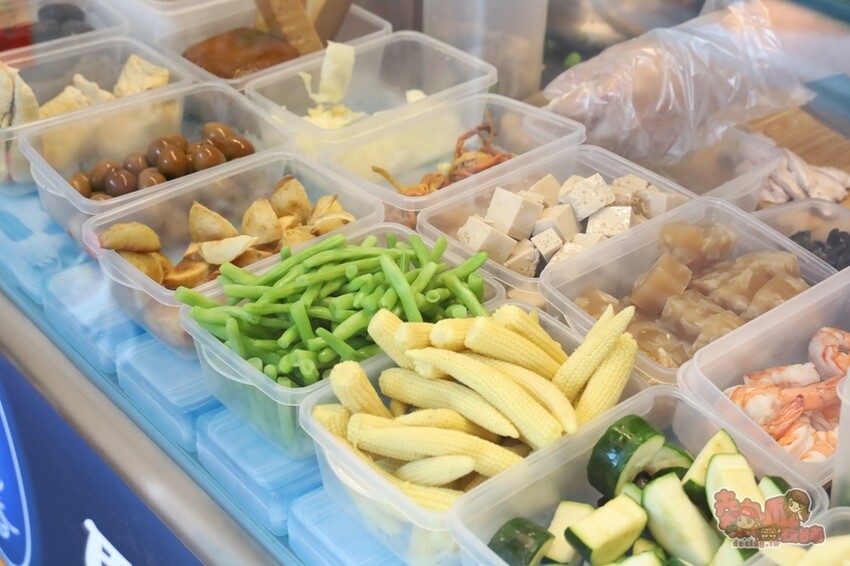 【台南美食】永香鹽水雞裕農店！台南口味最多的鹽水雞店，現在台南東區也能吃到，泰式口味鹽水雞超爆好吃的啦~ - 熱血玩台南。跳躍新世界