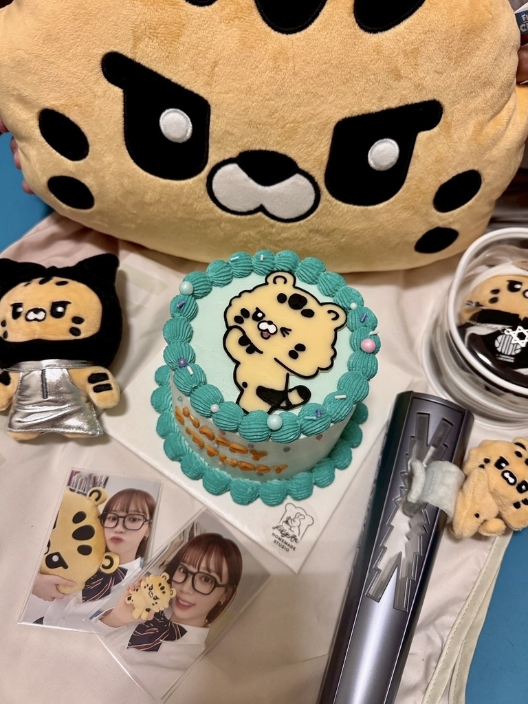 【客製化生日蛋糕】台南莉莉安Lily.an手作甜品 × 金阿