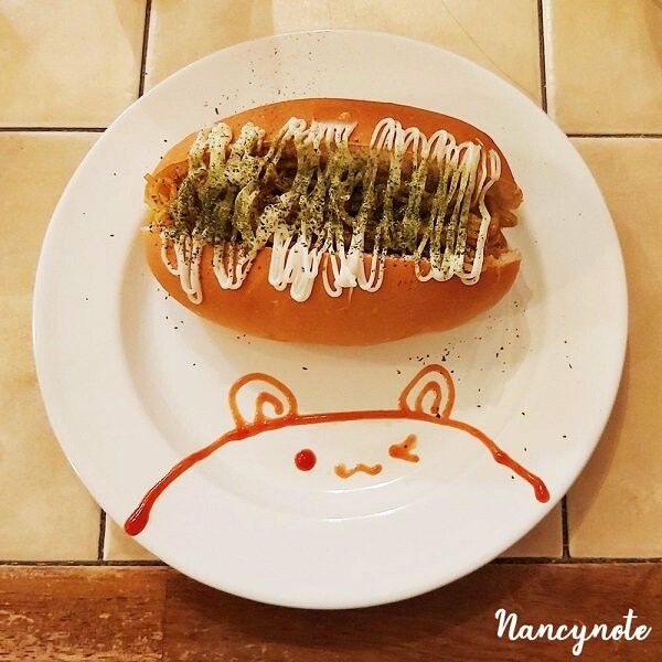 月讀女僕咖啡廳_炒麵麵包