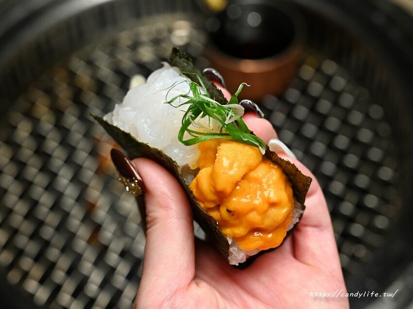 台中市西屯區台中必吃燒肉，餐點好吃份量又多，日本鳥居造景超好拍，還有免費和服體驗