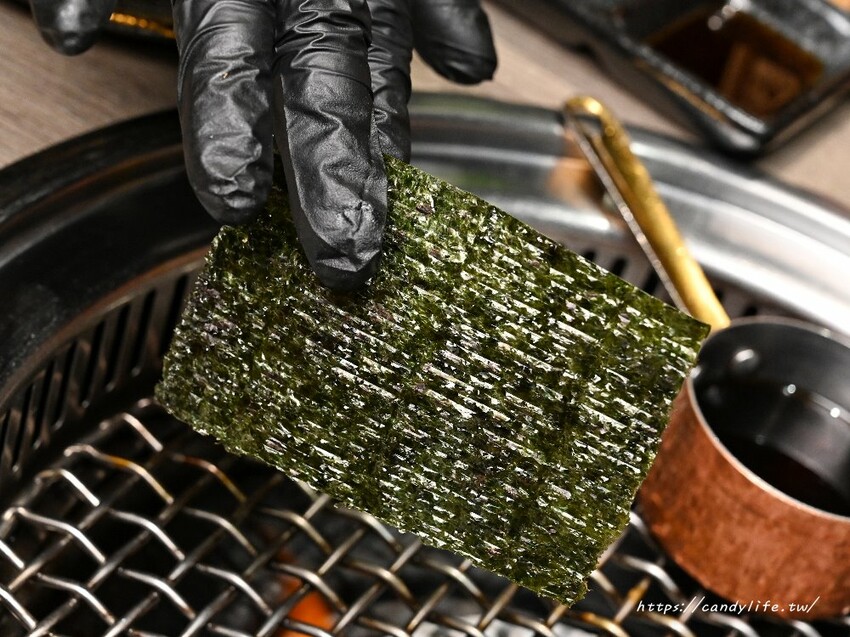 台中市西屯區台中必吃燒肉，餐點好吃份量又多，日本鳥居造景超好拍，還有免費和服體驗