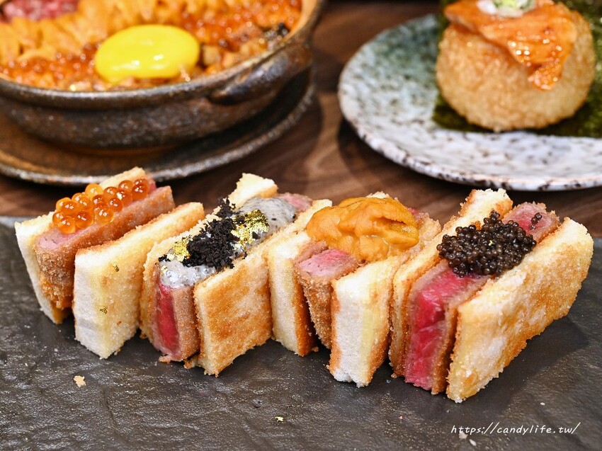 台中市西屯區台中必吃燒肉，餐點好吃份量又多，日本鳥居造景超好拍，還有免費和服體驗