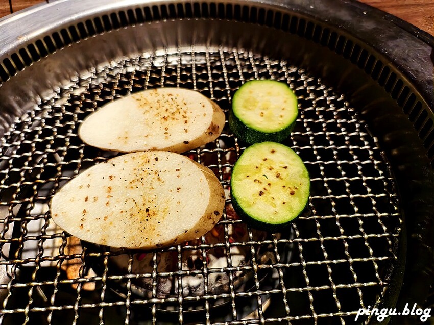 山鯨本家．HONKE｜奢華和牛饗宴 台中西屯高檔燒肉推薦 免費和服體驗 - 小企鵝生活趣