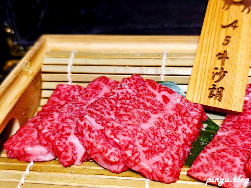 山鯨本家．HONKE｜奢華和牛饗宴 台中西屯高檔燒肉推薦 免費和服體驗 - 小企鵝生活趣