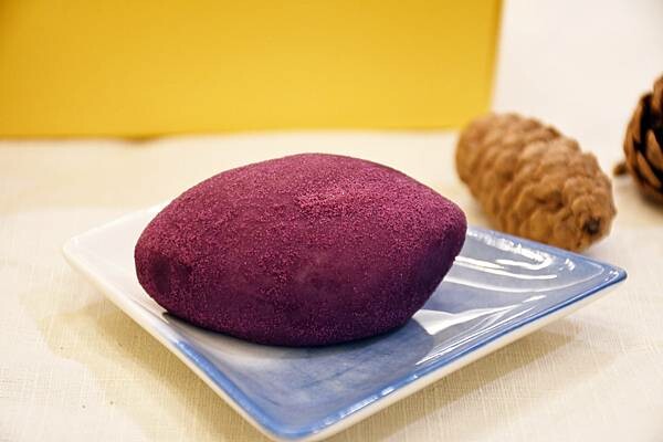 【工典甜點】將台灣在地風味結合法式甜點做結合，打造最獨一無二的千層蛋糕新嘗試＊今年中秋就送上最具有特