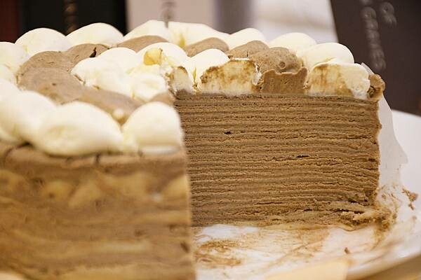 【工典甜點】將台灣在地風味結合法式甜點做結合，打造最獨一無二的千層蛋糕新嘗試＊今年中秋就送上最具有特